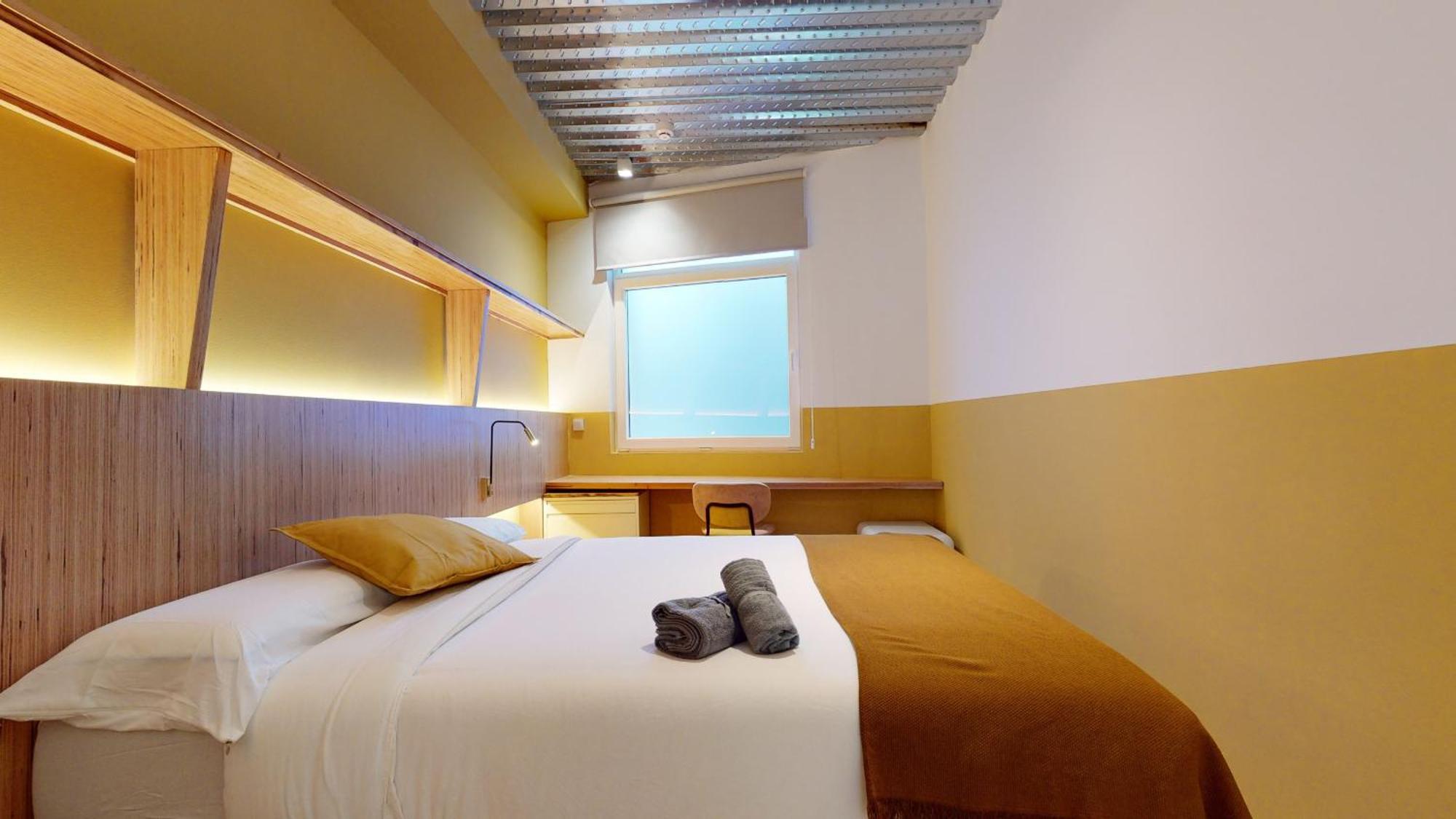 Ola Living Hostal Tetuan Madrid Exterior photo